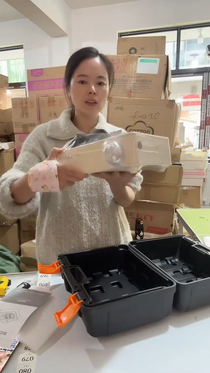 日用百货，卡式炉69