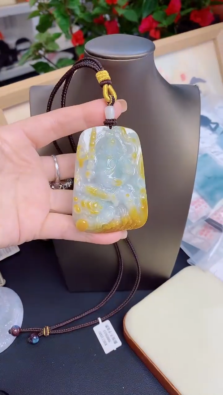 吊坠(不含链)未镶嵌翡翠缅甸天然翡翠吊坠