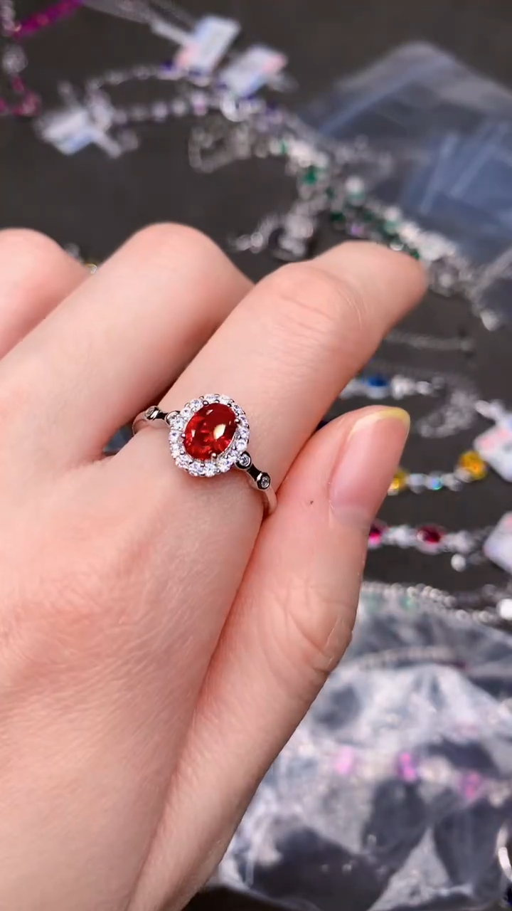 【闪购商品】红宝石戒指银S925镶嵌......