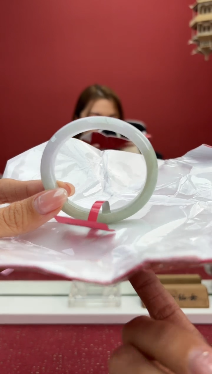 【闪购商品】翡翠手镯（贵妃镯）未镶嵌7手镯