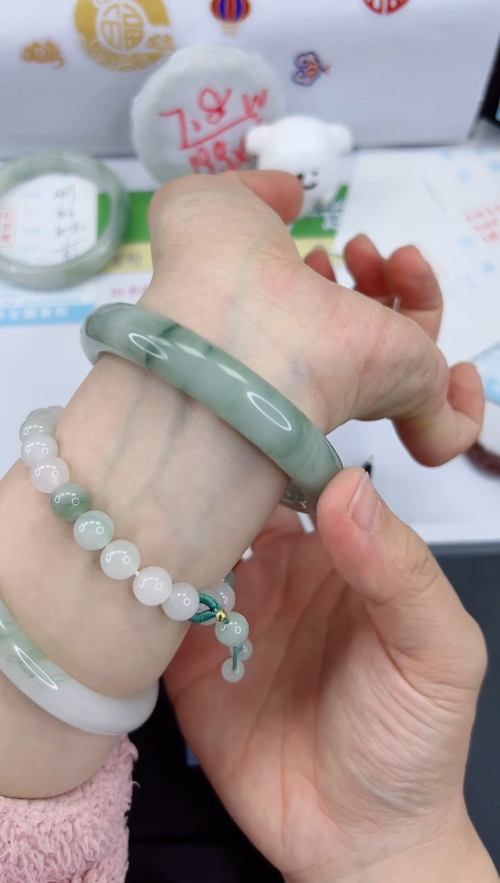 【闪购商品】石英质玉手镯未镶嵌440-62.6