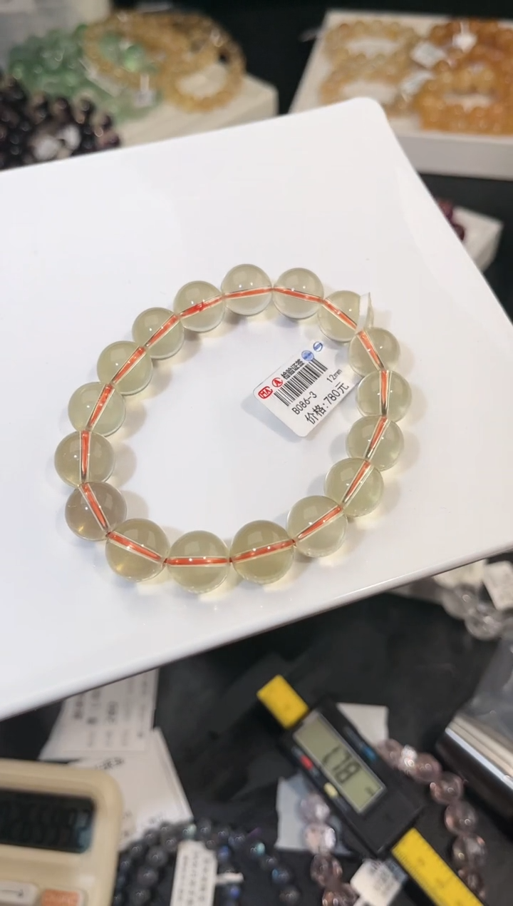 水晶手链未镶嵌多样性发一巴西黄12mm