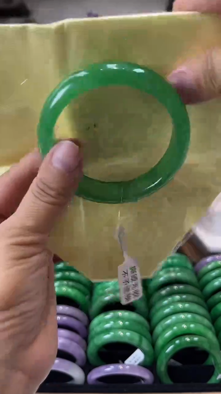【闪购商品】砖雕闪81 圈口60 独货手镯