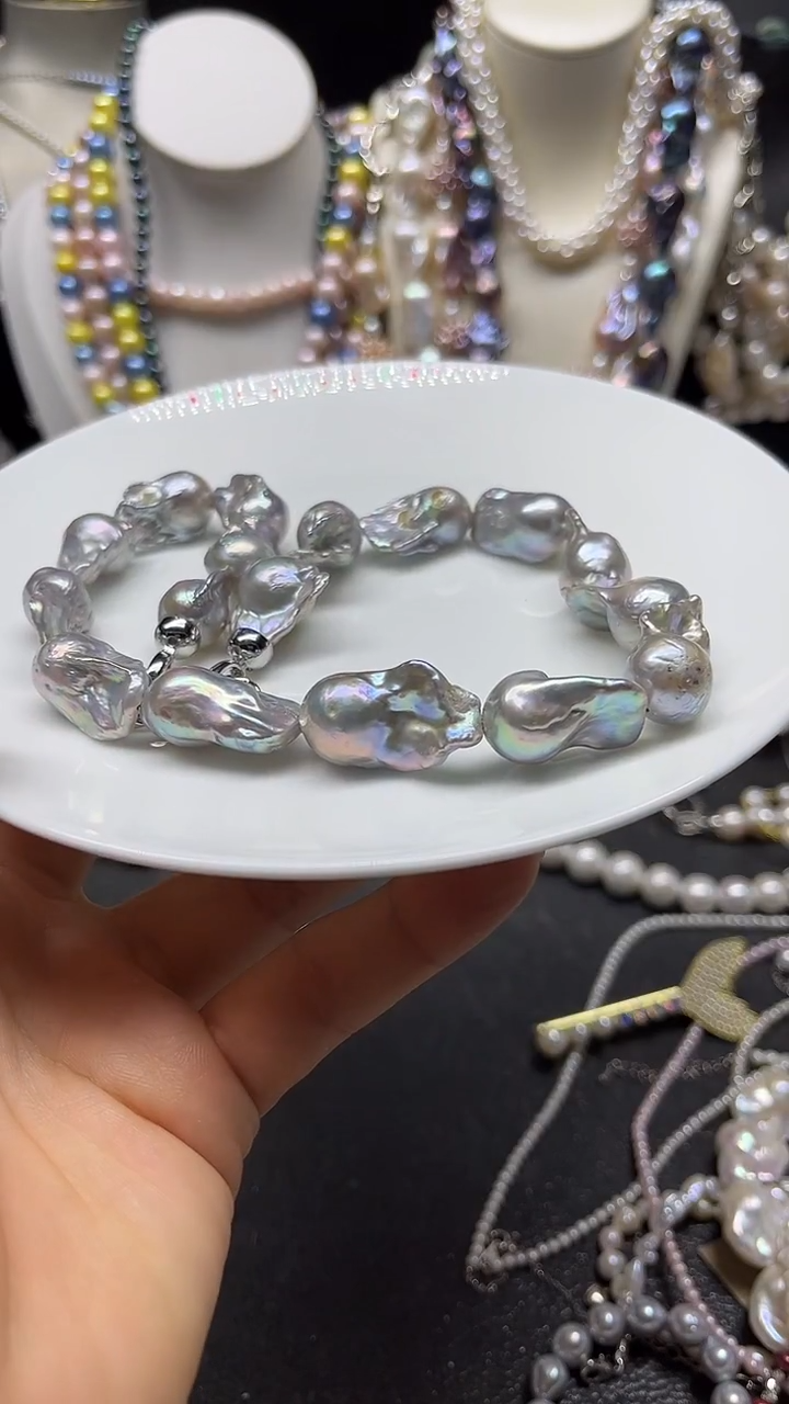 颈饰未镶嵌淡水珍珠多人