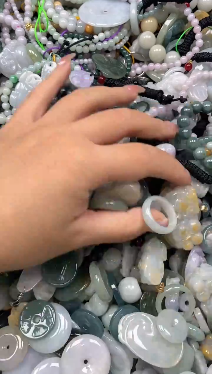 颈饰未镶嵌翡翠闪购0393961