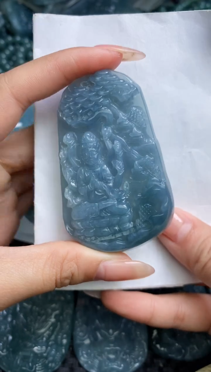 【闪购商品】翡翠颈饰未镶嵌          