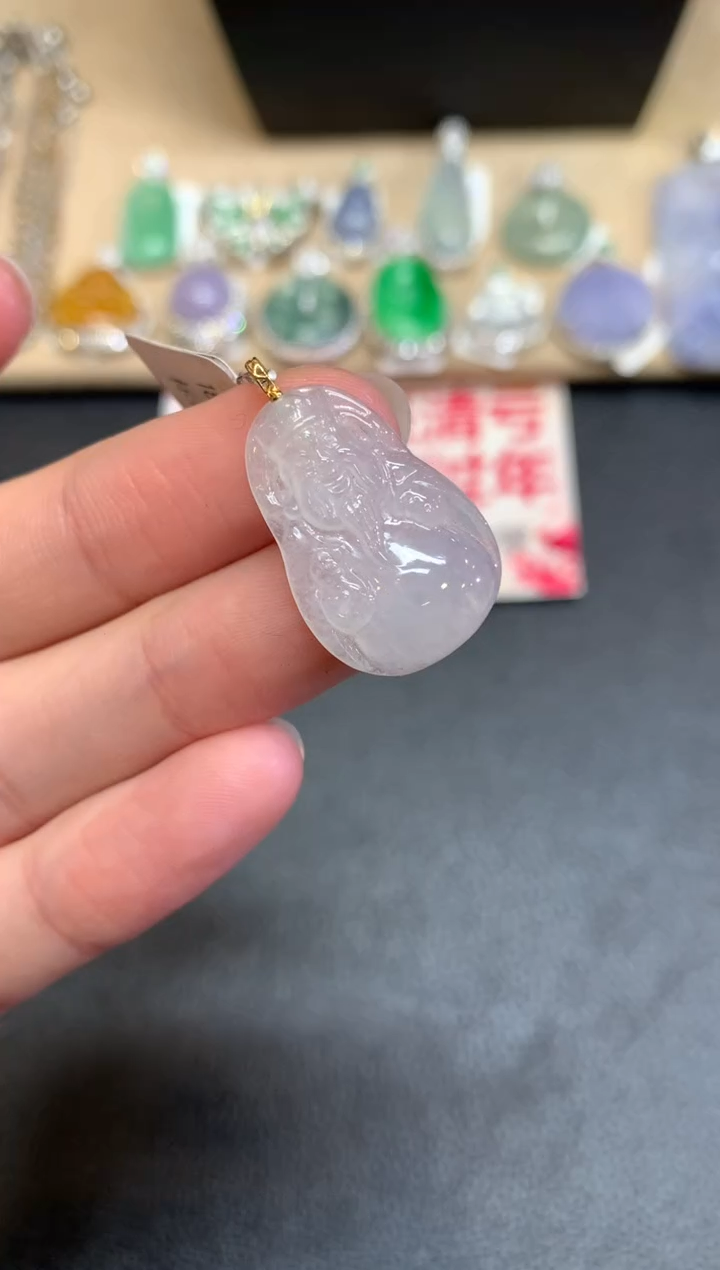 【闪购商品】翡翠颈饰18K金镶嵌财神爷【无服务费】