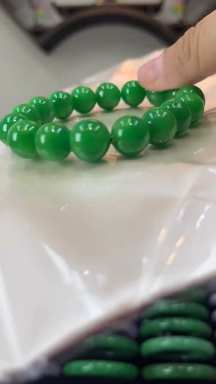 【闪购商品】砖雕闪122 辣阳绿手串