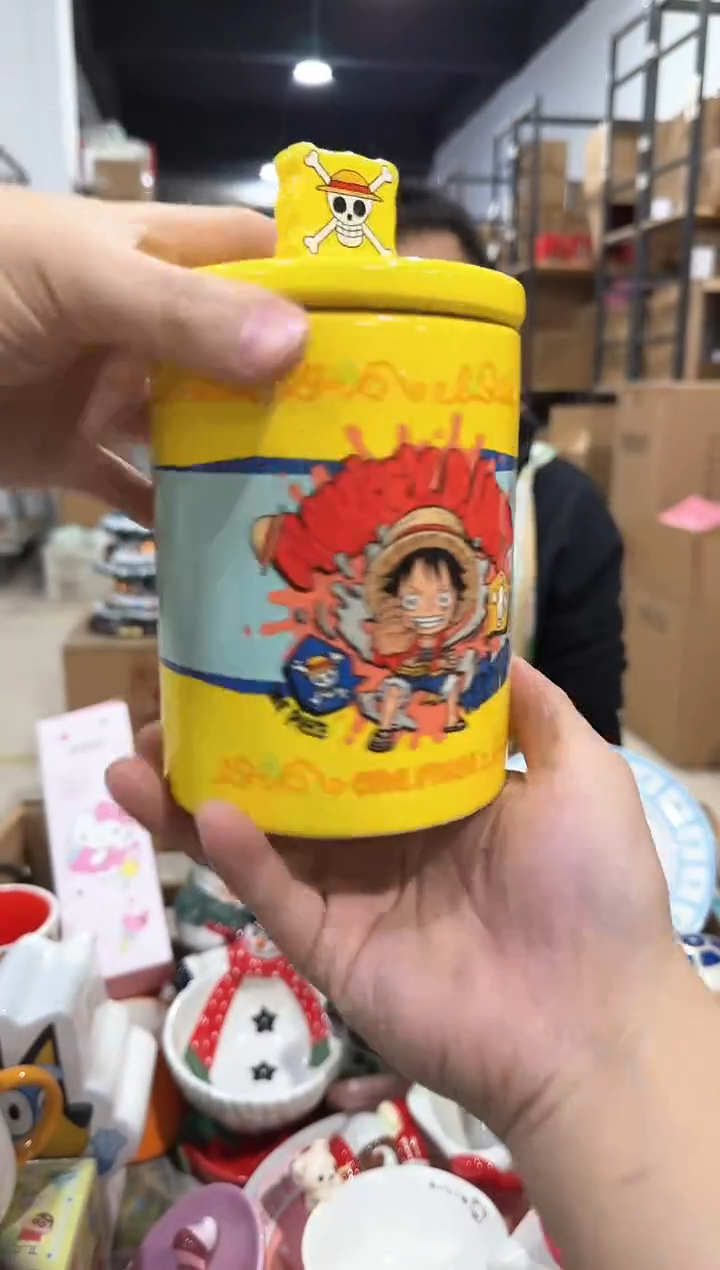 瓷片黄色海贼王收纳罐