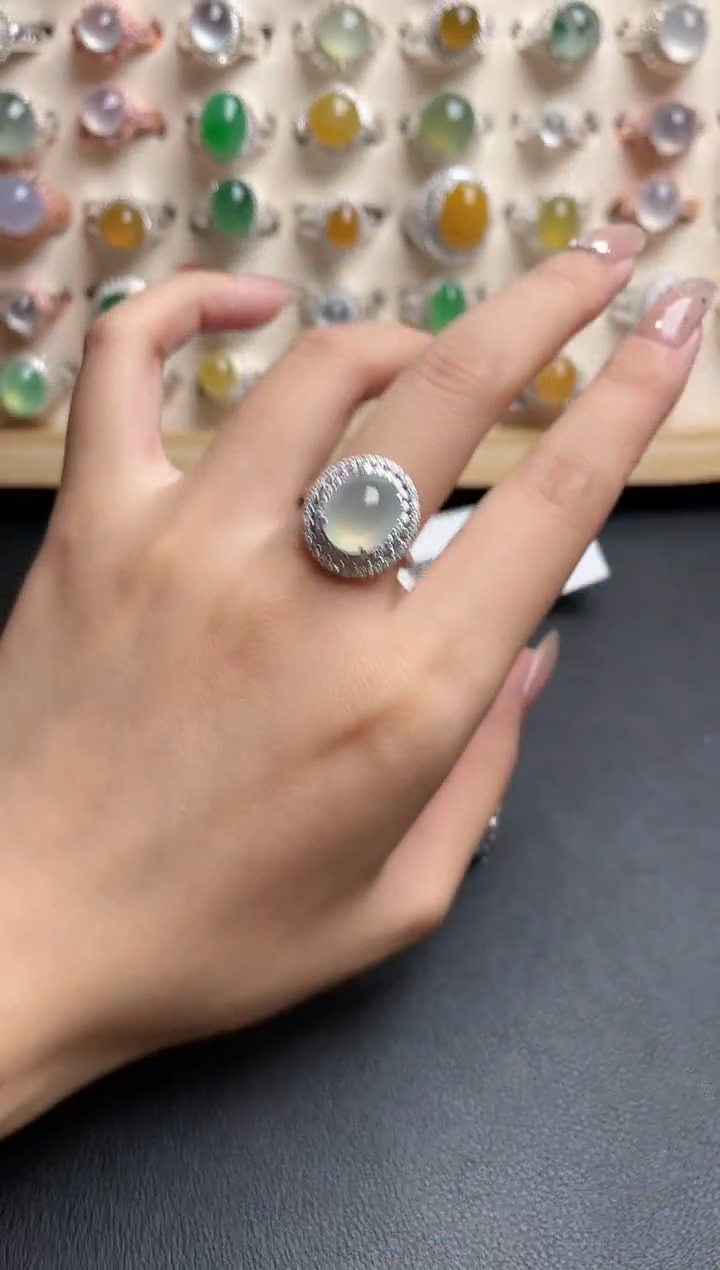 【闪购商品】翡翠戒指银S925镶嵌一物一证一礼盒