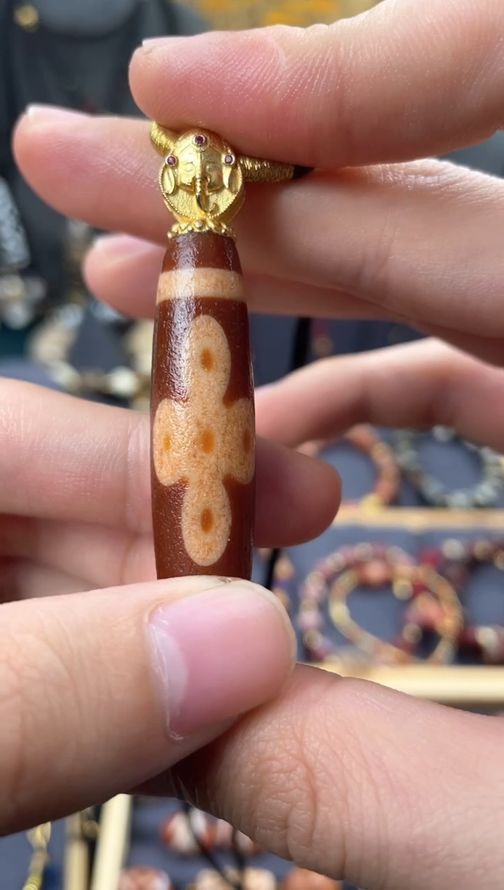 【闪购商品】玛瑙/玉髓颈饰银S925镶嵌美泓高品五闪锁骨链