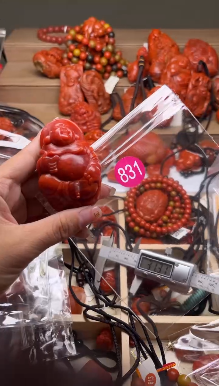 【闪购商品】南红玛瑙珠宝奇石未镶嵌831