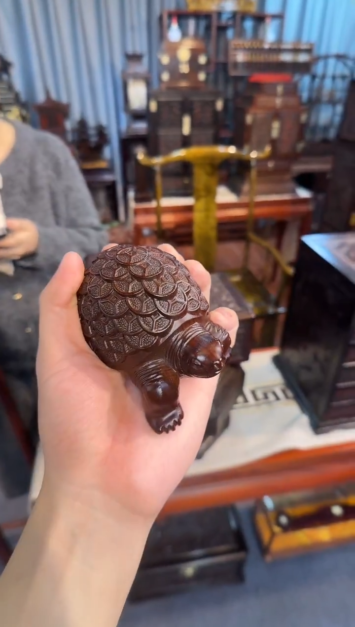 紫檀木类端景台金钱龟