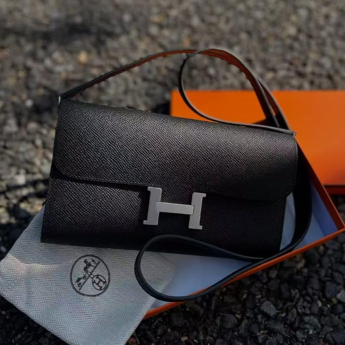 95新 Hermes/爱马仕 小花6枫康康 To Go 黑色 Epsom皮 W刻 银扣包