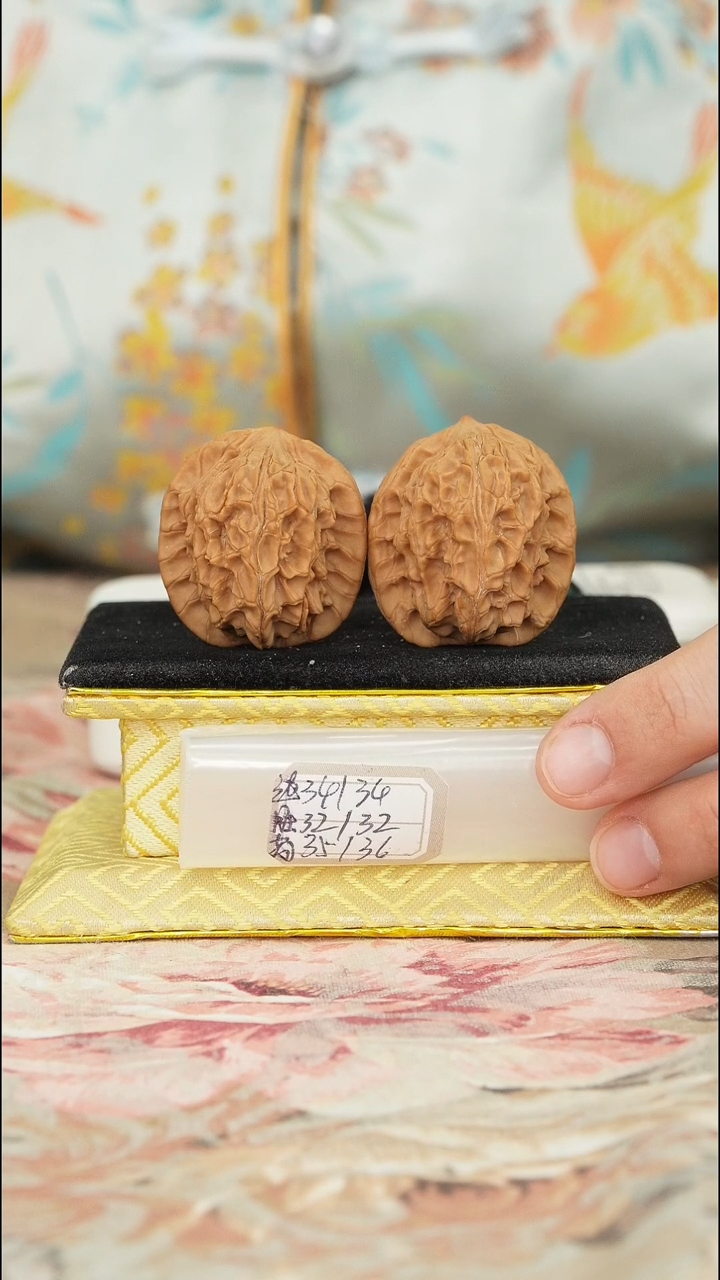 【闪购商品】文玩核桃把件宽边狮子头