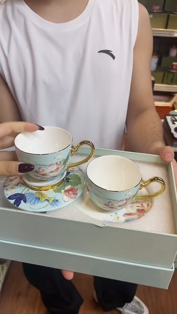 杯鸿辉家品牌瓷器，京东包邮！