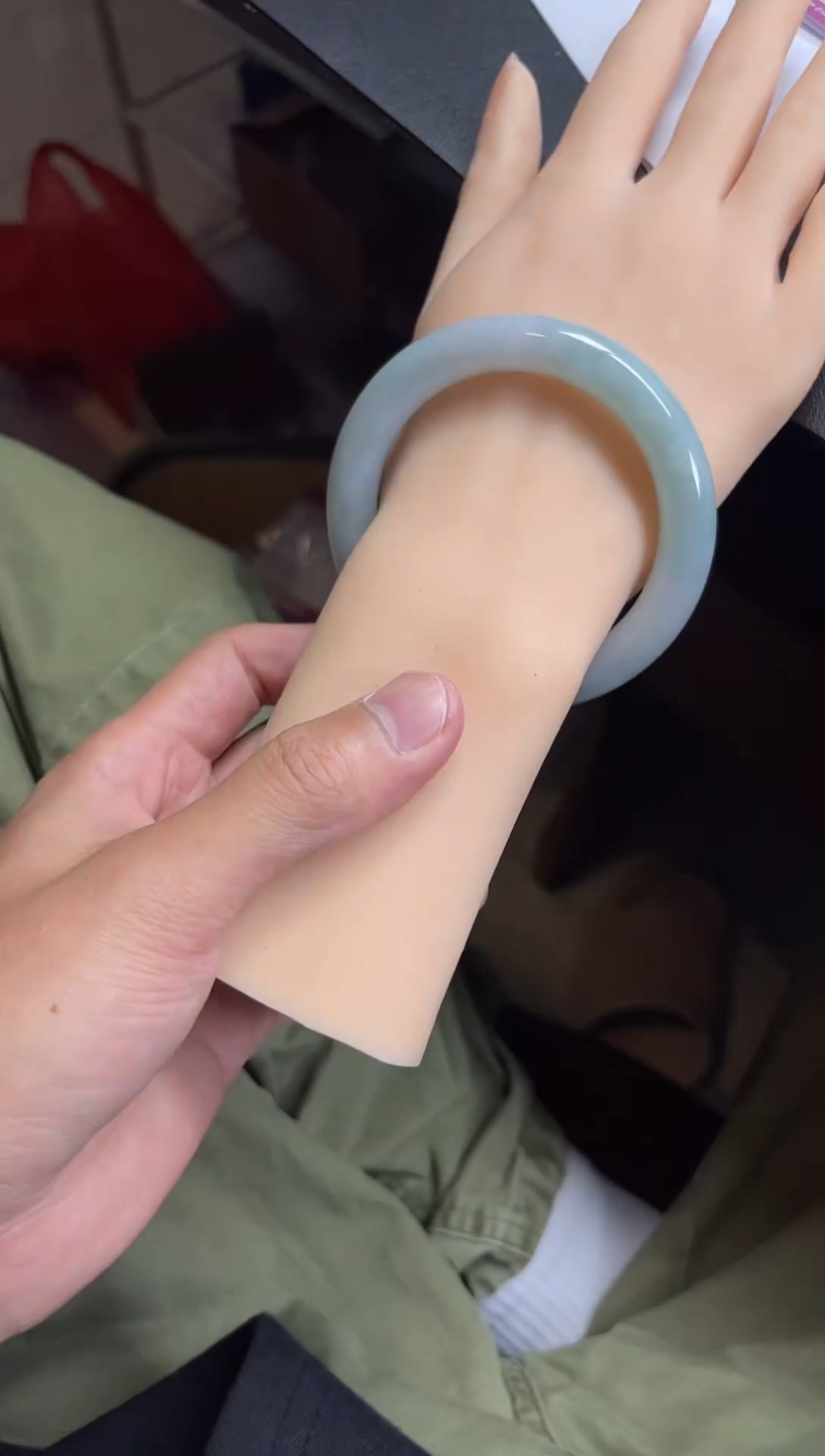 未镶嵌手镯翡翠翡翠手镯