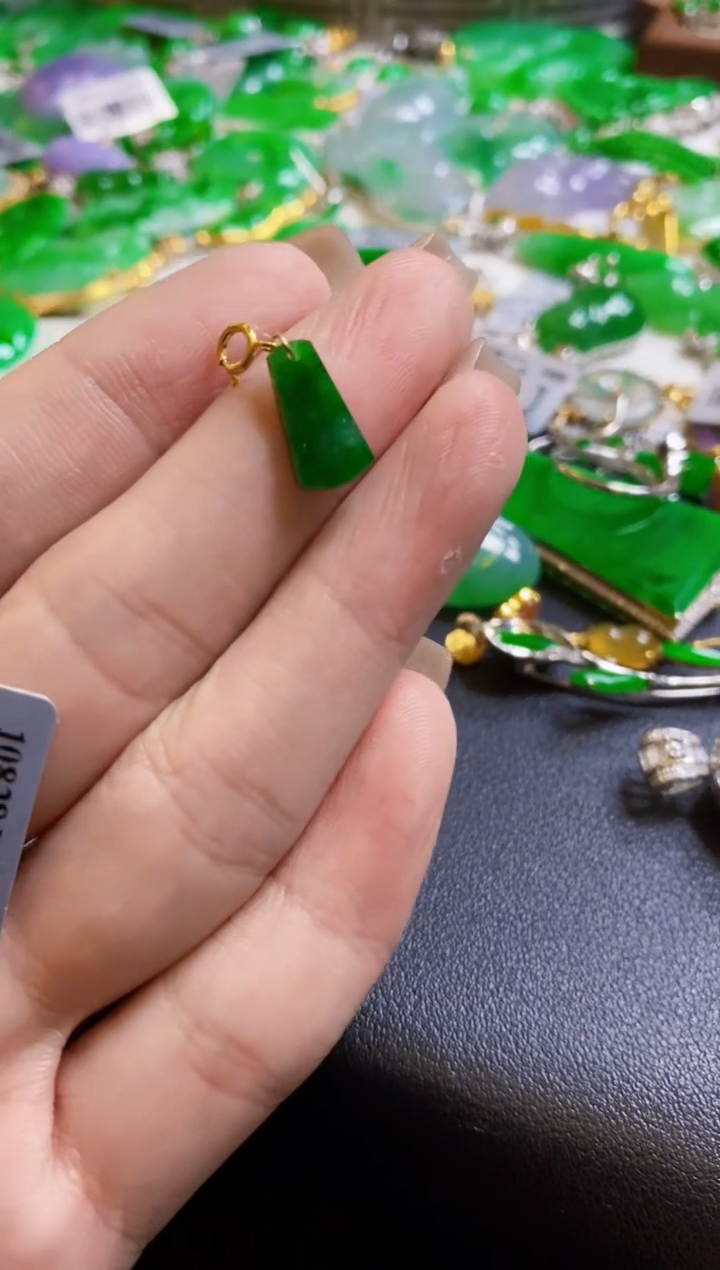 【闪购商品】定制翡翠18K金镶嵌滴流