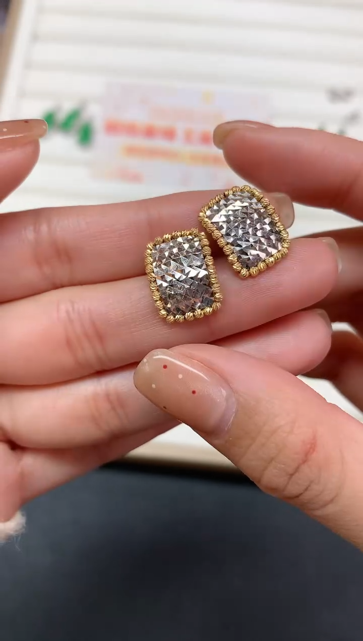 【闪购商品】18K金耳饰耳包A121|1599