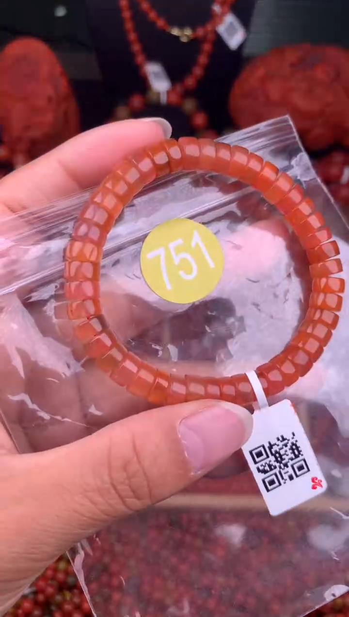 南红玛瑙未镶嵌珠宝奇石751-7