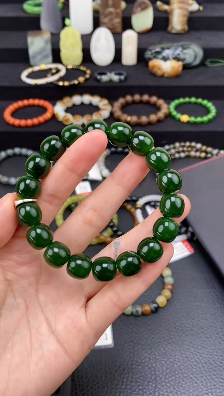 未镶嵌和田玉挂件12mm碧玉老型手串