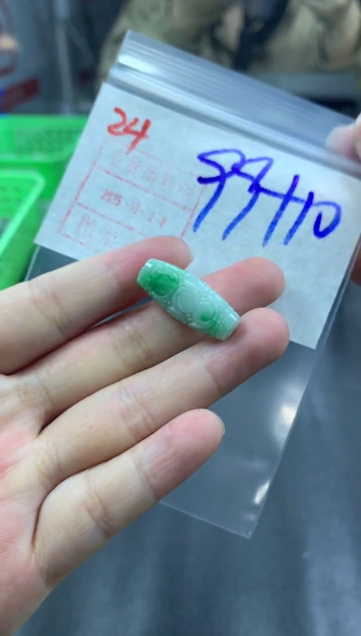 未镶嵌定制翡翠桶珠109毛货需精细抛光