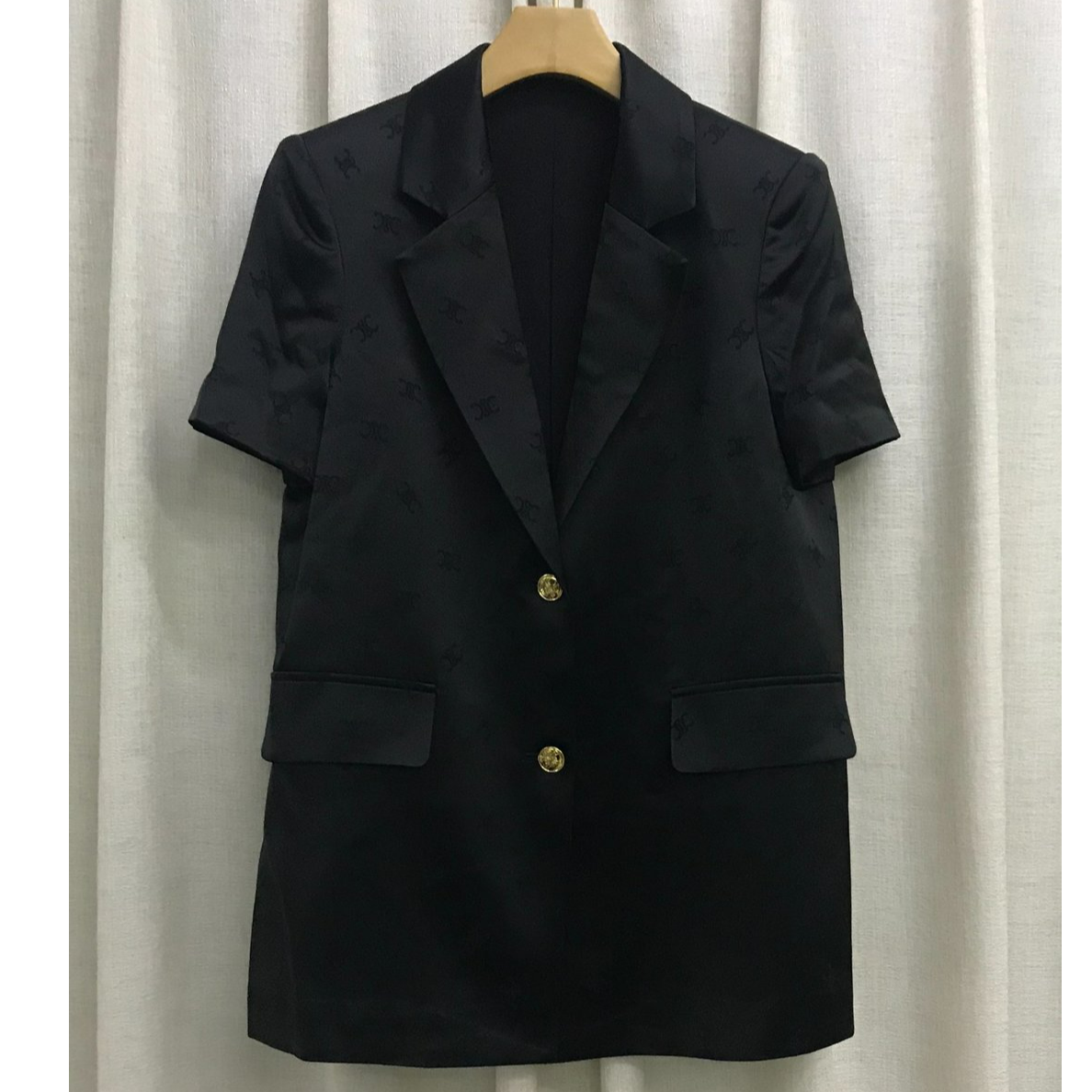 W慕溢-064黑色提花西服外套