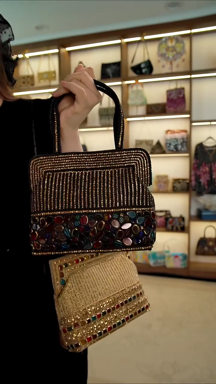 织物10百格汇手工串珠包