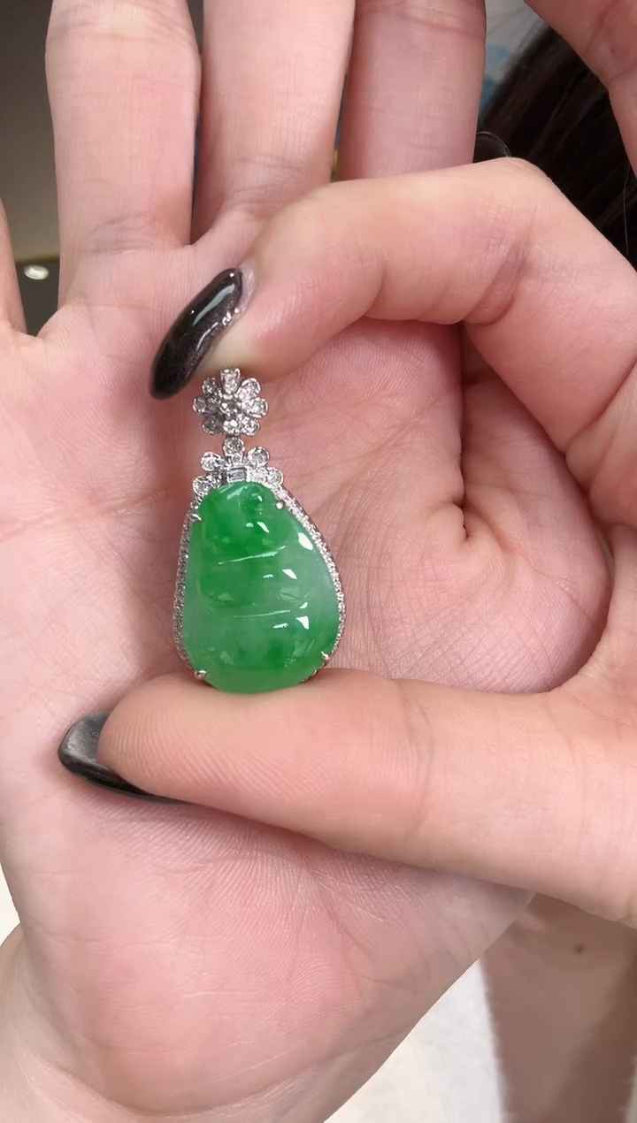 吊坠(不含链)18K金镶嵌翡翠【源头工厂】钻石镶嵌