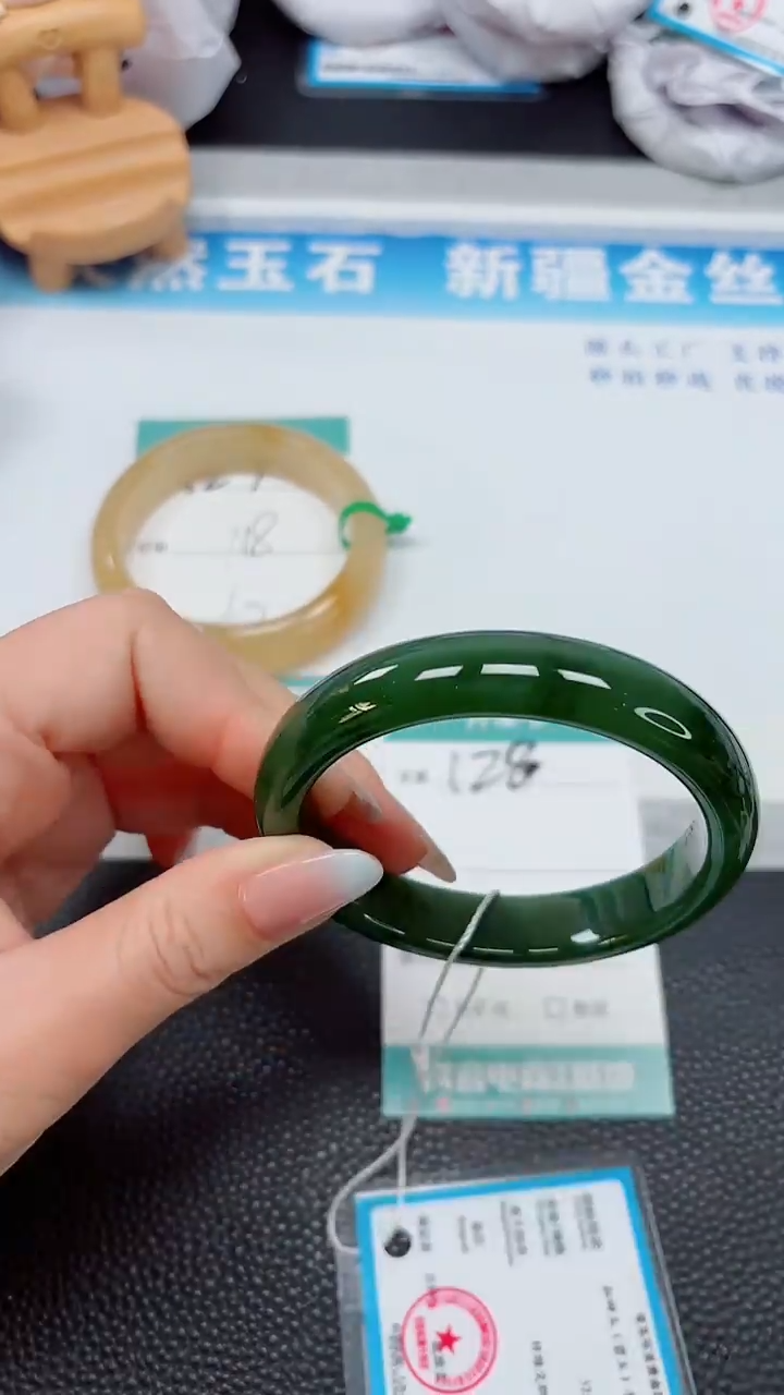 【闪购商品】和田玉手镯未镶嵌128---58.59