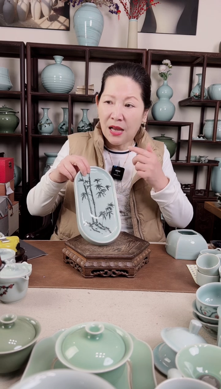 杯釉中彩 竹子画 干泡台