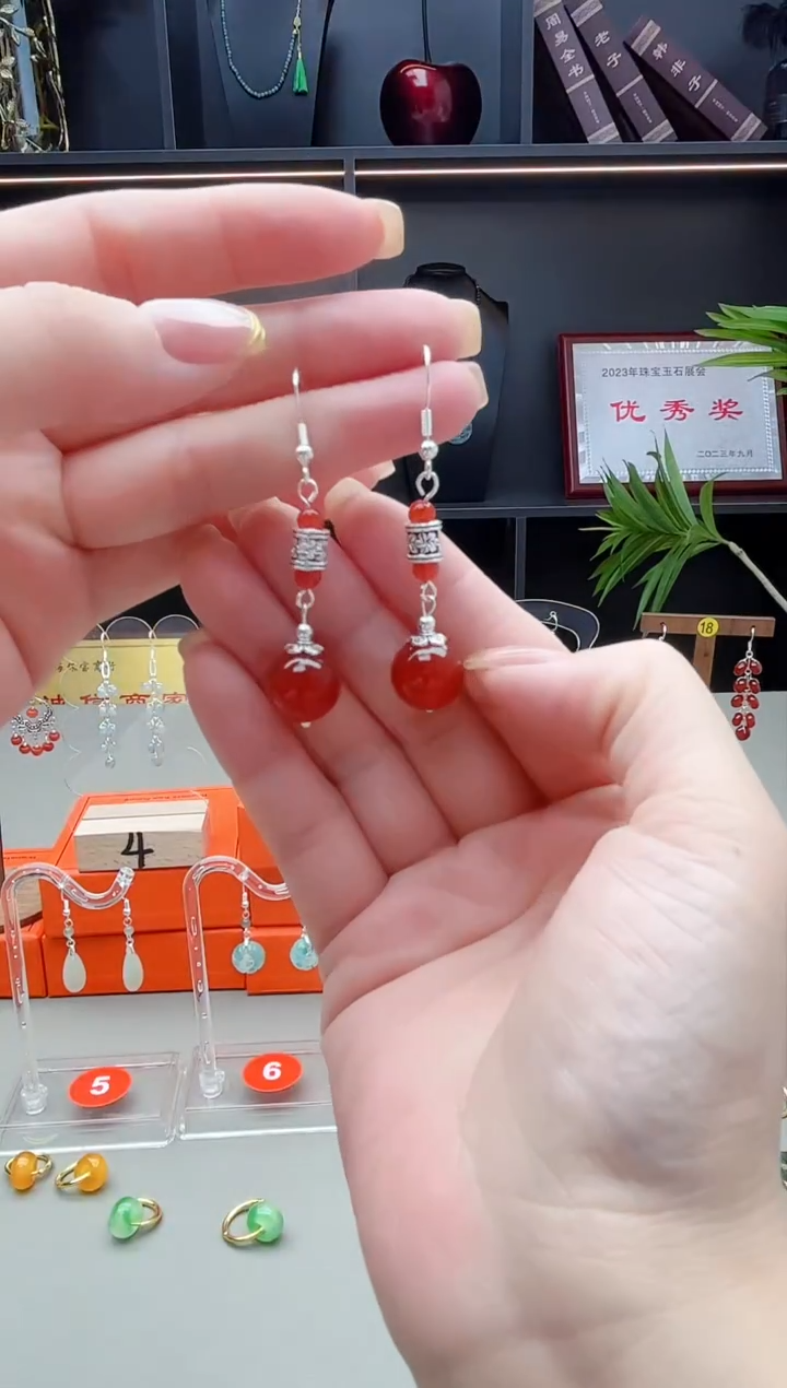 未镶嵌耳钉玛瑙/玉髓205