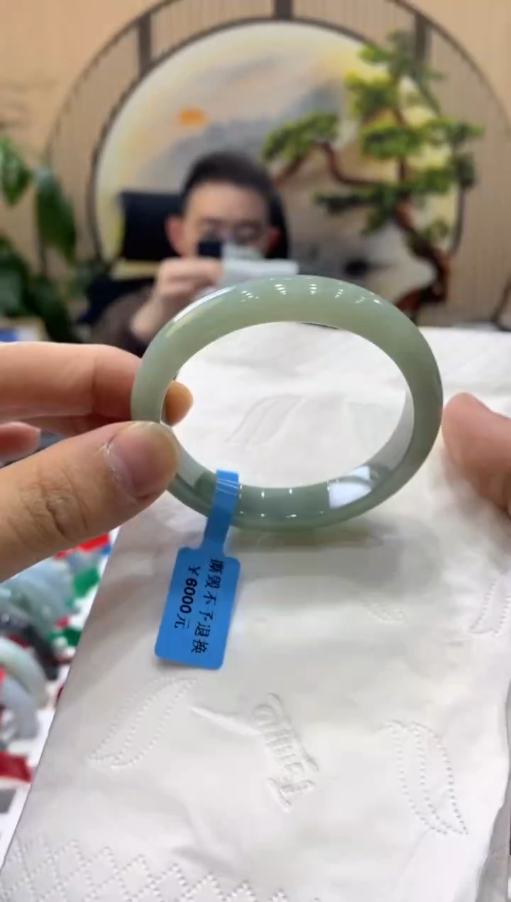 【闪购商品】翡翠手镯未镶嵌000011672