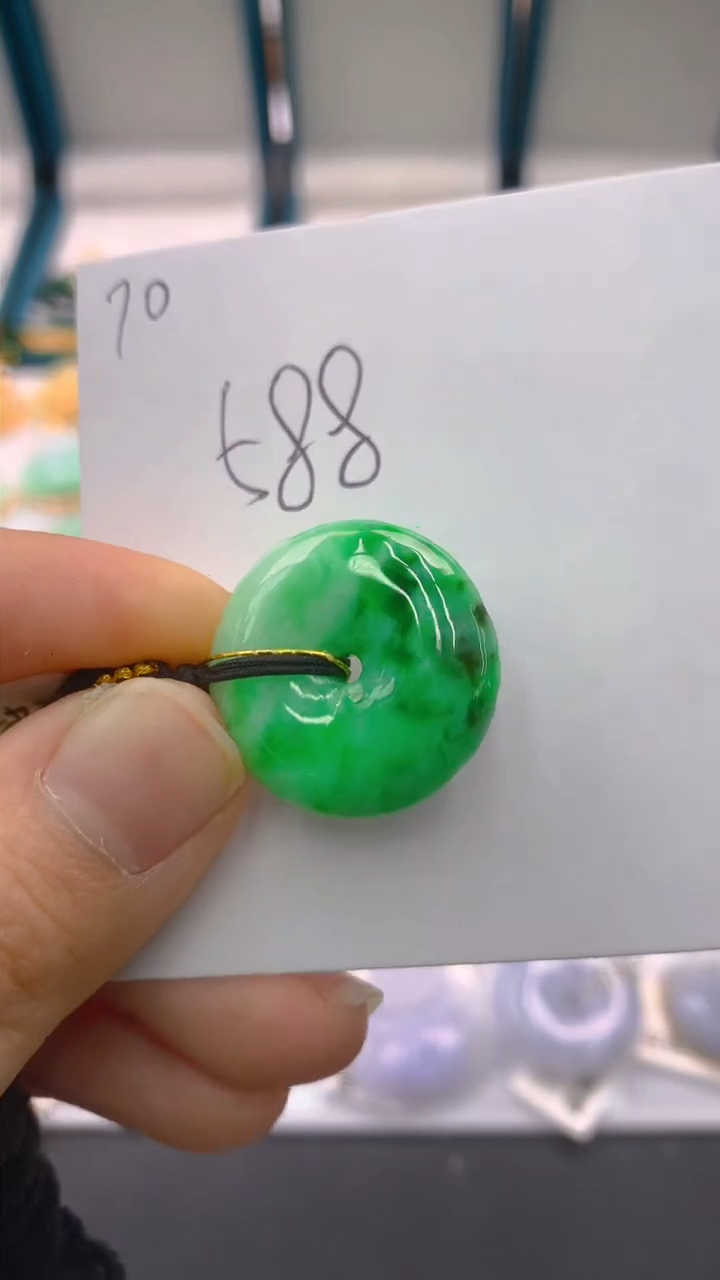 【闪购商品】翡翠颈饰未镶嵌1111111111