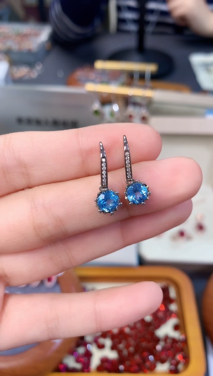 【闪购商品】托帕石耳饰银S925镶嵌耳钩