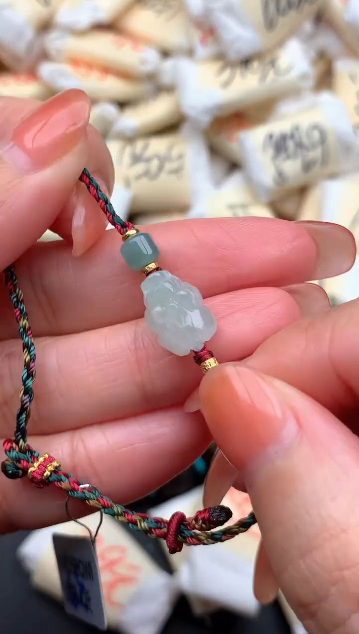 未镶嵌挂件翡翠1