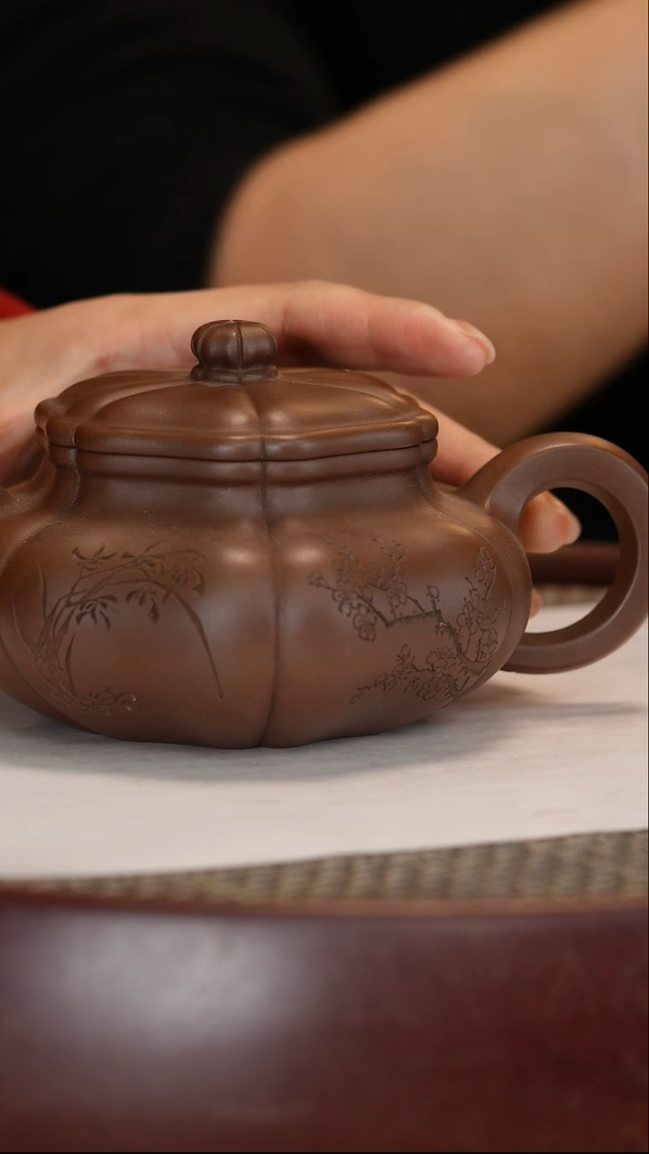 【闪购商品】紫砂茶壶【诸葛永南】紫泥葵仿古