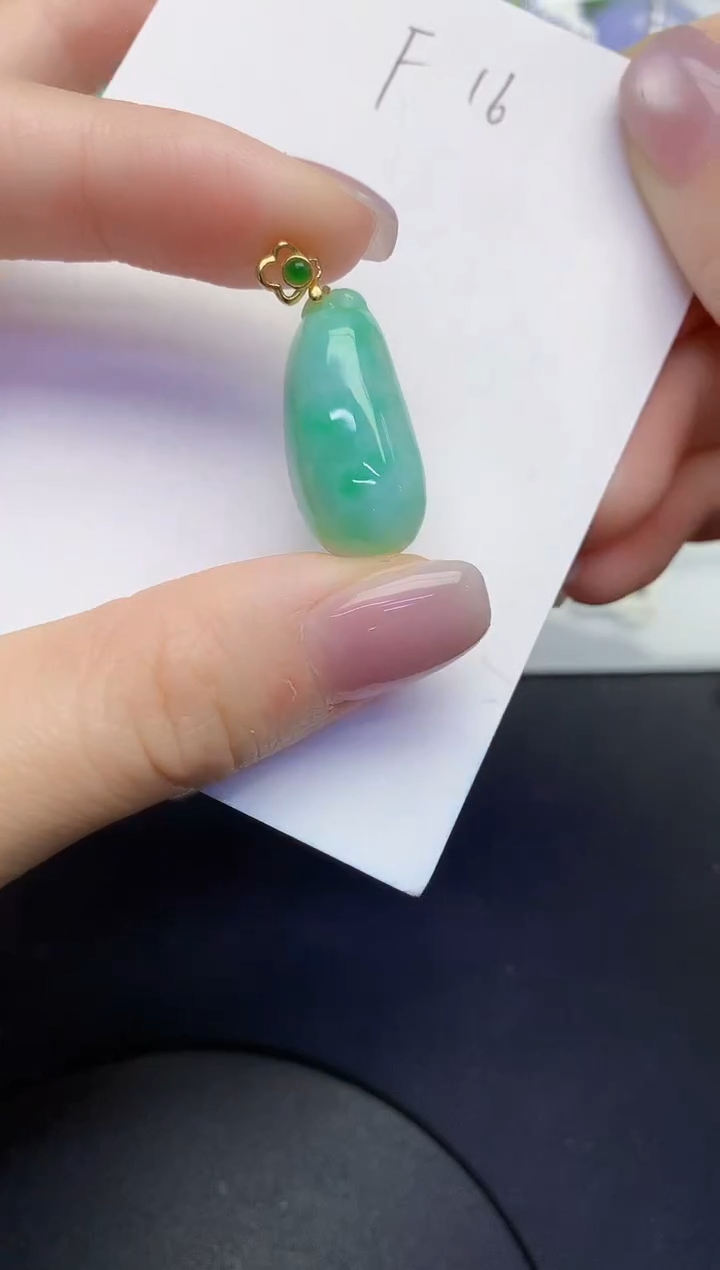 颈饰未镶嵌翡翠缅甸天然翡翠A货