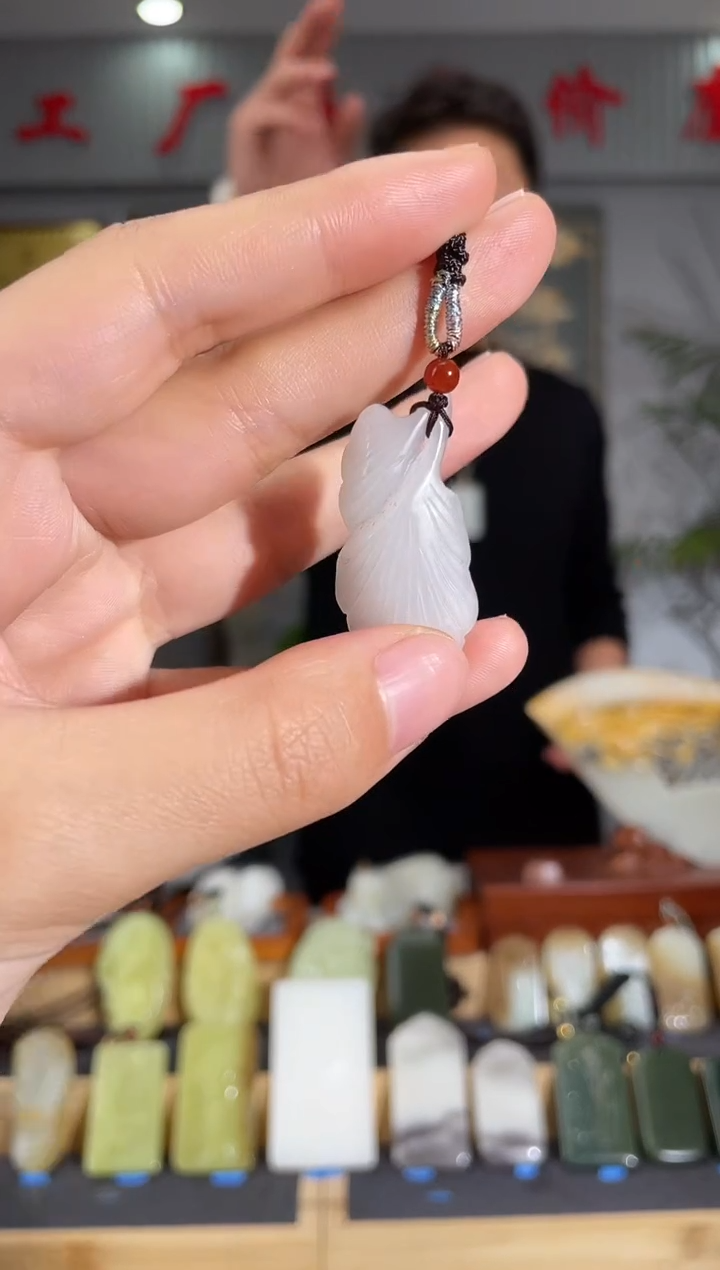 【闪购商品】和田玉颈饰未镶嵌拍一发一 多样性发货