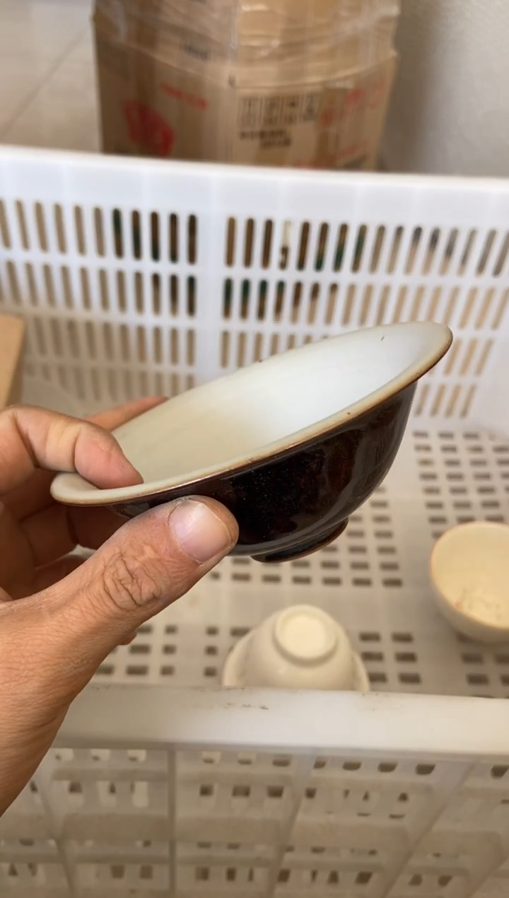 杯子瓷无运费险有瑕疵的摄影的产品有使用过的痕迹有点脏介意勿拍