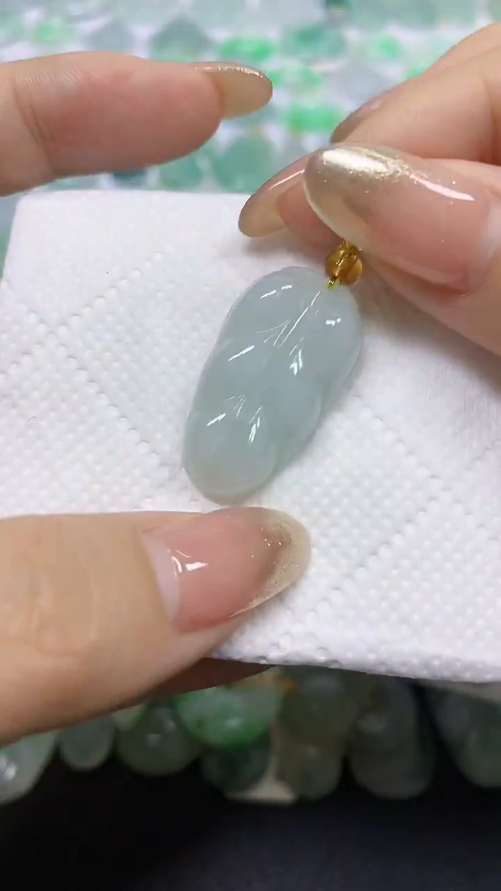 颈饰未镶嵌翡翠A货