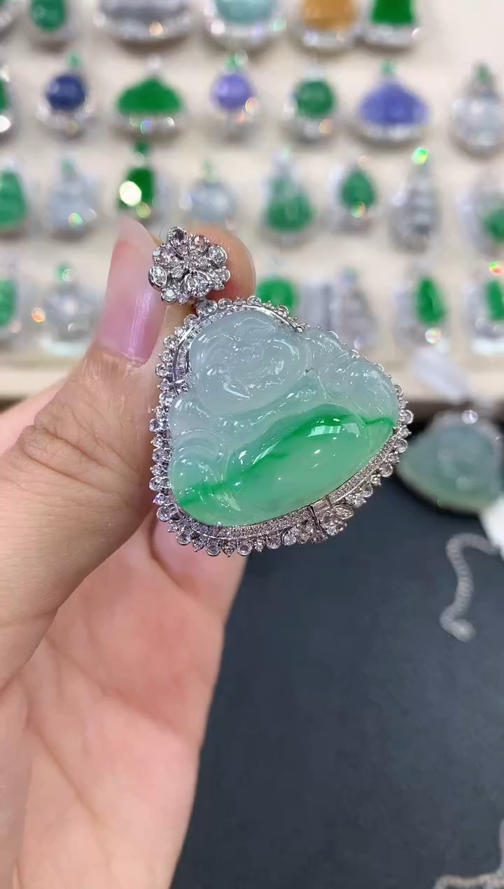 【闪购商品】翡翠吊坠(不含链)18K金镶嵌C120 