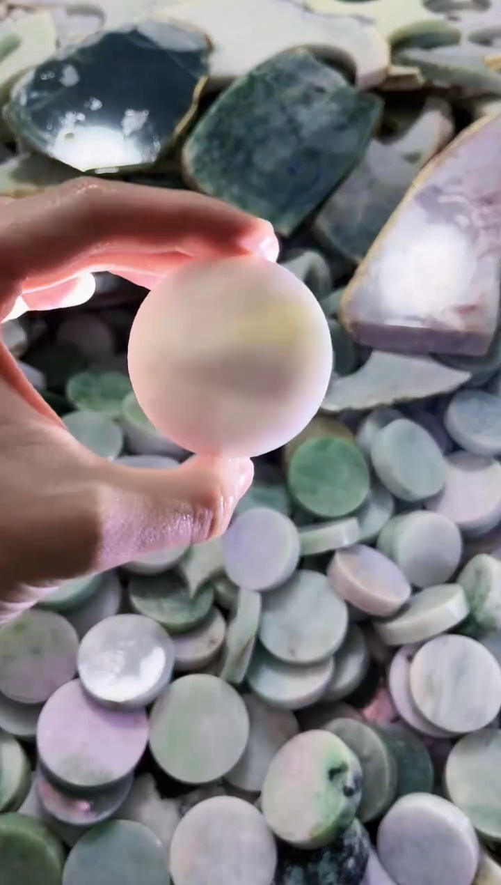 【闪购商品】翡翠颈饰未镶嵌A货吴玉494