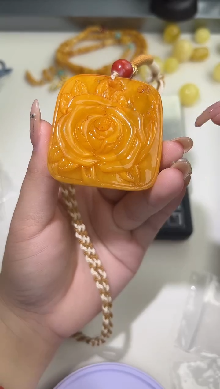 裸石琥珀未镶嵌琥珀蜜蜡吊坠