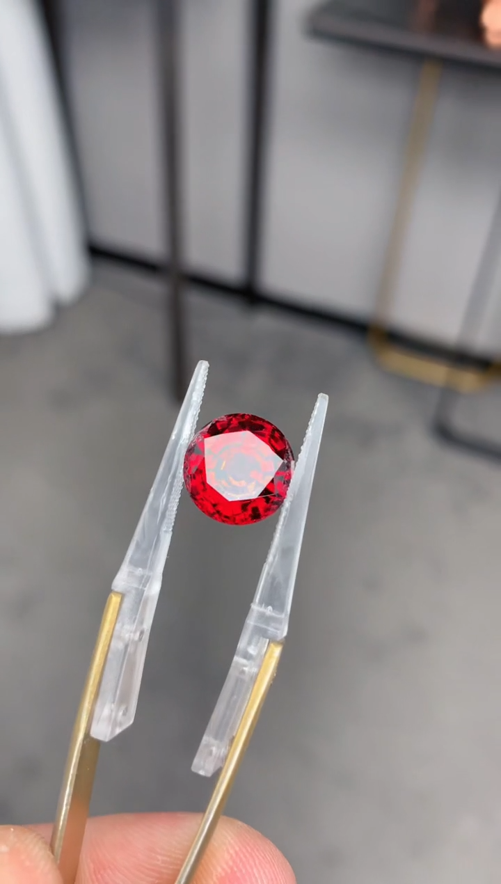 【闪购商品】石榴石裸石未镶嵌8ct  镁铝榴石