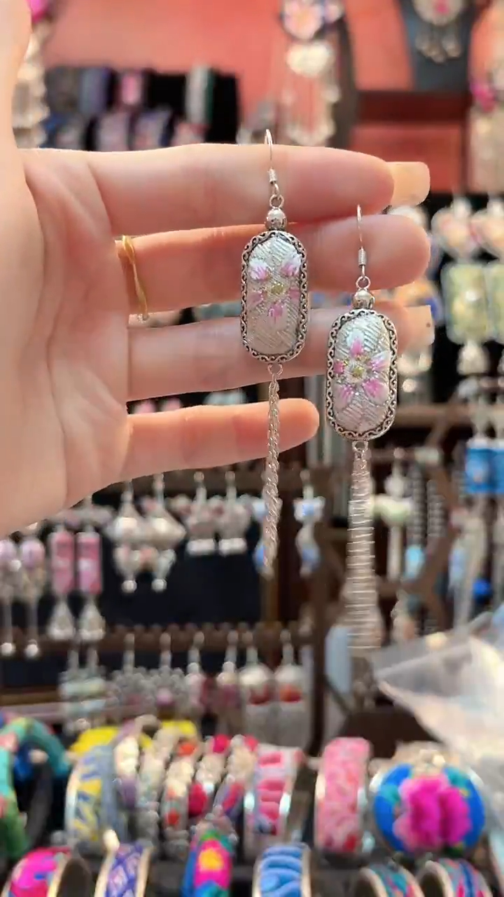 织绣 云织谣民族风精美饰品   317