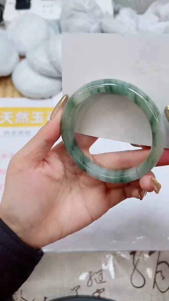 【闪购商品】石英质玉手镯未镶嵌K150-59.3