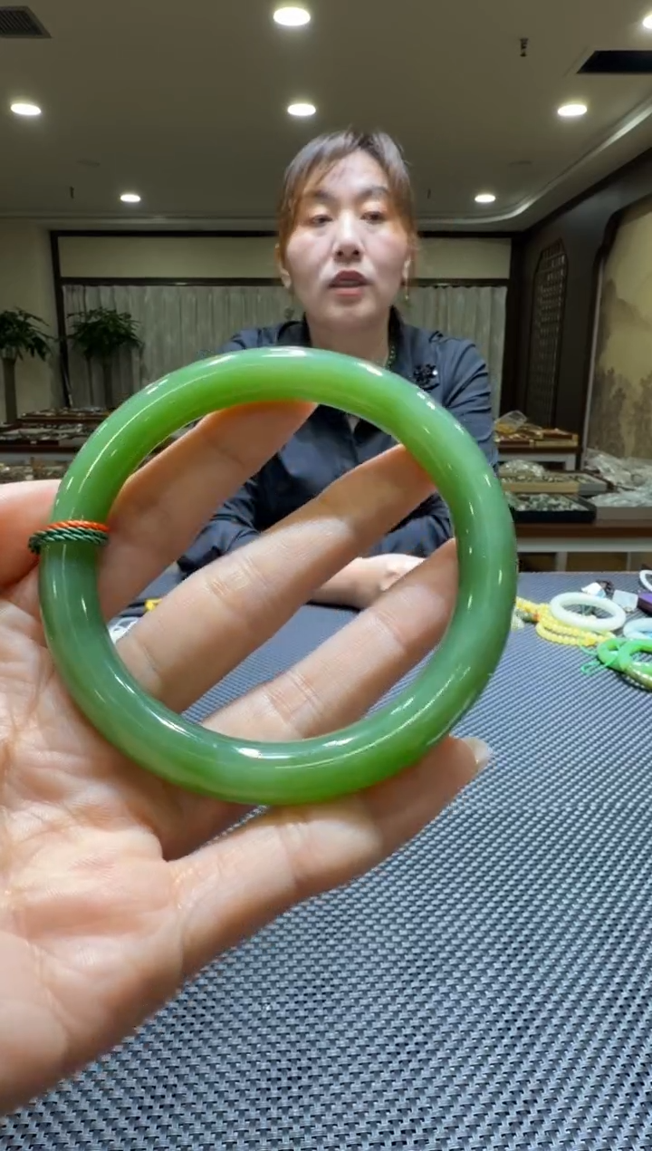 颈饰未镶嵌和田玉手镯61