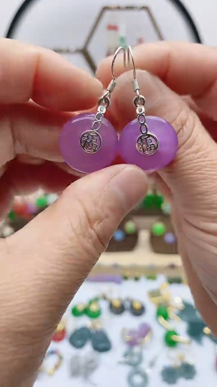 未镶嵌石英质玉（天山翠）耳饰165