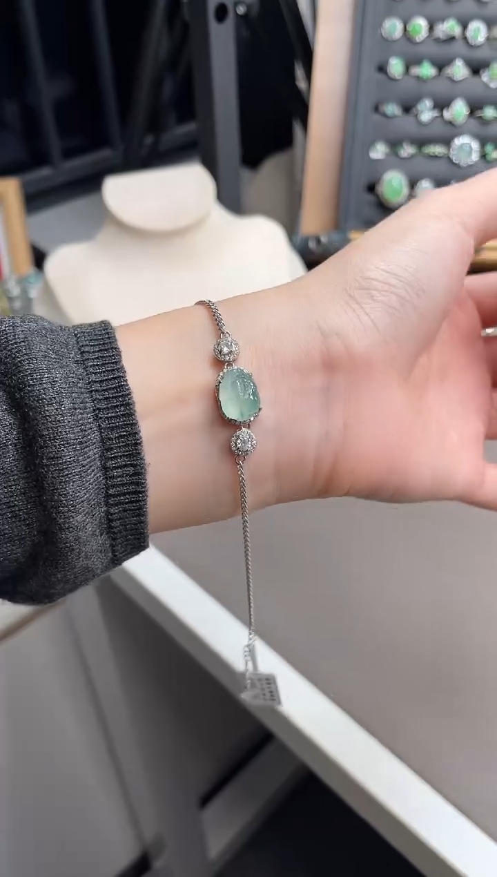 银S925镶嵌手链翡翠-****。1